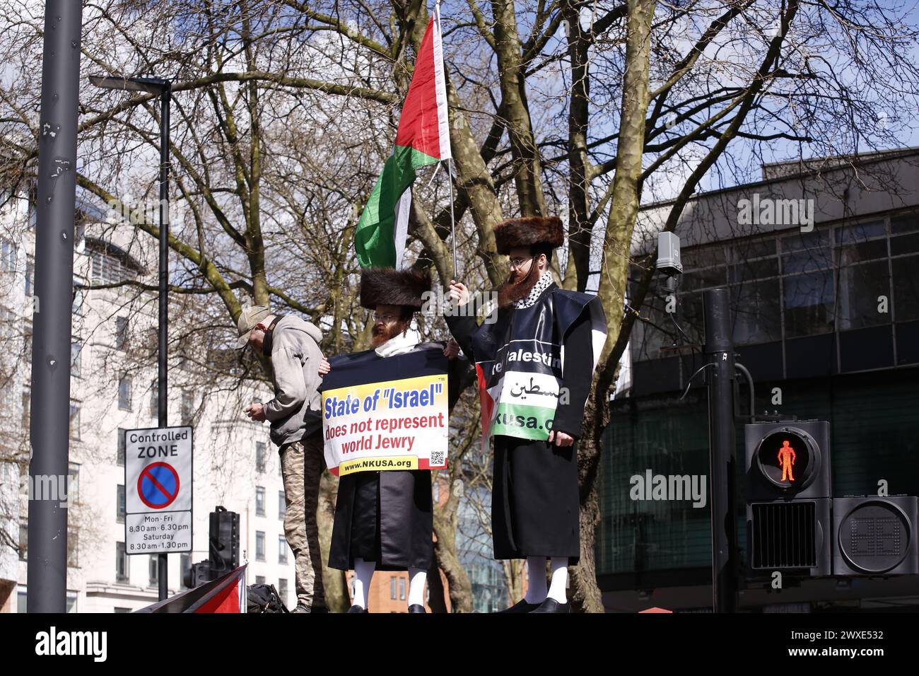 London, Großbritannien. 30/März/2024 März für Gaza ruft zur Waffenruhe auf jetzt findet in London Ein weiterer großer solidaritätsmarsch mit dem palästinensischen Volk statt. Der marsch beginnt am Russell Square, bevor es entlang des Strands geht und am Trafalgar Square endet. Vermerk: Roland Ravenhill/Alamy. Stockfoto