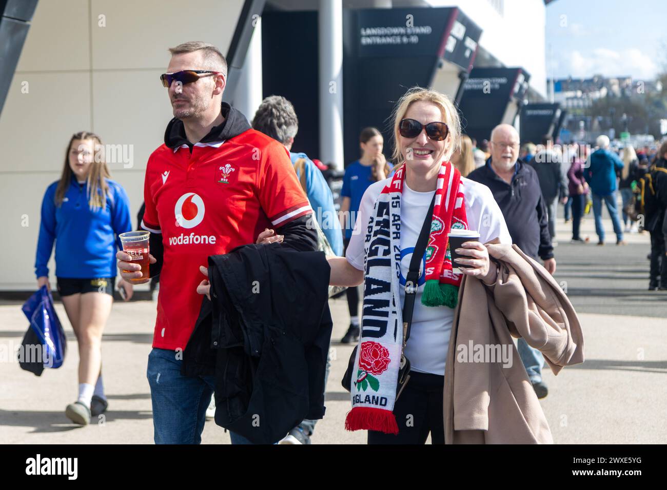 Bristol, Großbritannien. 30. März 2024. England Fans im England gegen Wales im Ashton Gate Stadium für die Guinness Women's Six Nations. Bristol, UK Credit: ️ Elsie Kibue/Alamy Live News Stockfoto