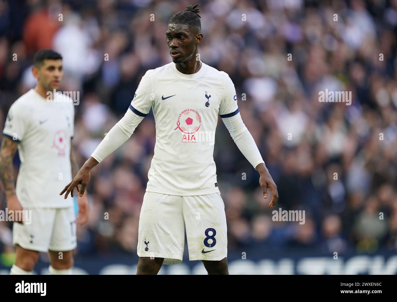 LONDON, ENGLAND - MÄRZ 30: Yves Bissouma von Tottenham Hotspur während des Premier League-Spiels zwischen Tottenham Hotspur und Luton Town im Tottenham Hotspur Stadium am 30. März 2024 in London. (Foto: Dylan Hepworth/MB Media) Stockfoto