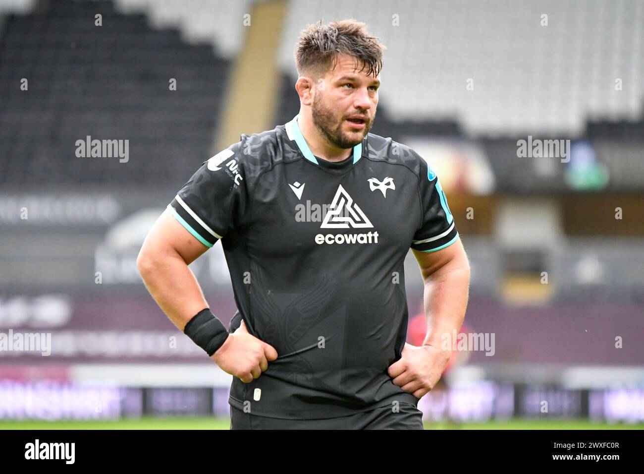 Swansea, Wales. 30. März 2024. Tom Botha von Ospreys während des 13. Runde-Spiels der United Rugby Championship (URC) zwischen Ospreys und Emirates Lions im Swansea.com Stadium in Swansea, Wales, Großbritannien am 30. März 2024. Quelle: Duncan Thomas/Majestic Media. Stockfoto