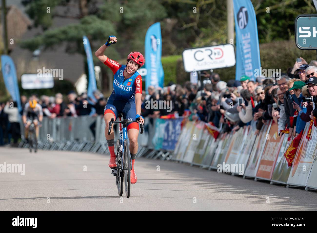 Sandra Alonso gewinnt die zweite Etappe der Tour de Normandie Féminin in Pavilly Stockfoto