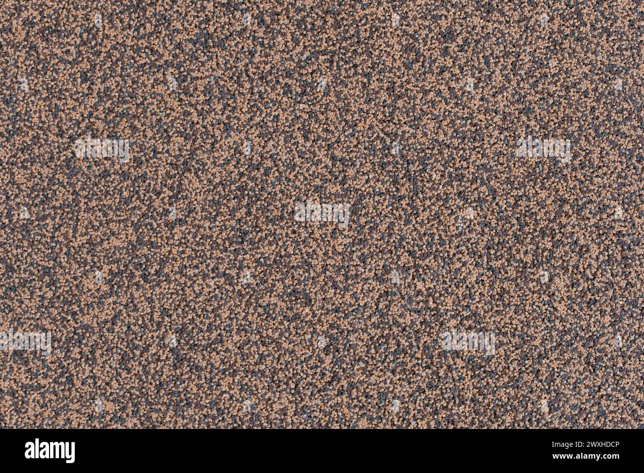 Marmor Gebäudeveredelung Baumaterial Krume Detailliert Kies Körnung Grobe Textur Oberfläche Rauer Hintergrund Braun Wand Grunge. Stockfoto