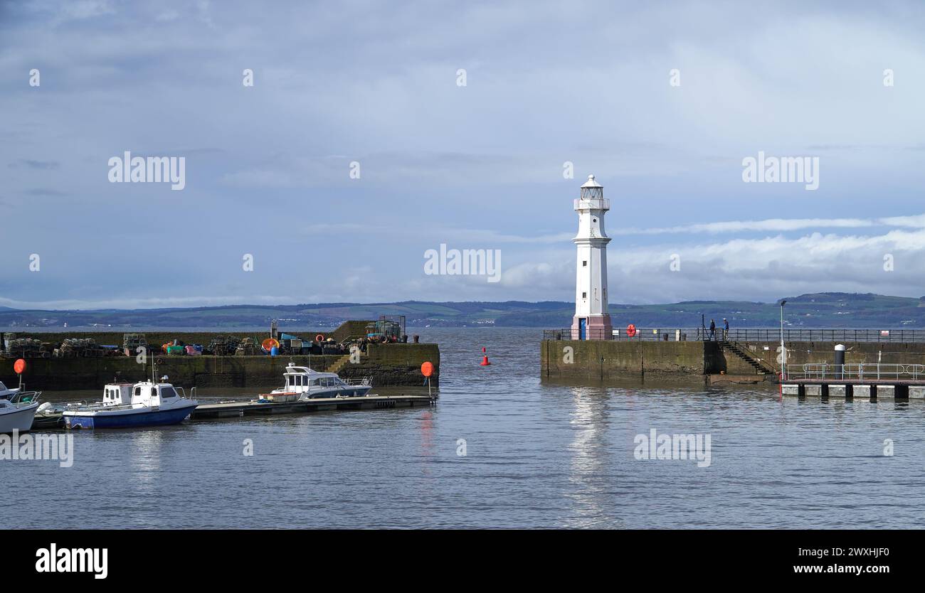 Leuchtturm am Hafen von Newhaven, Edinburgh, Schottland Stockfoto