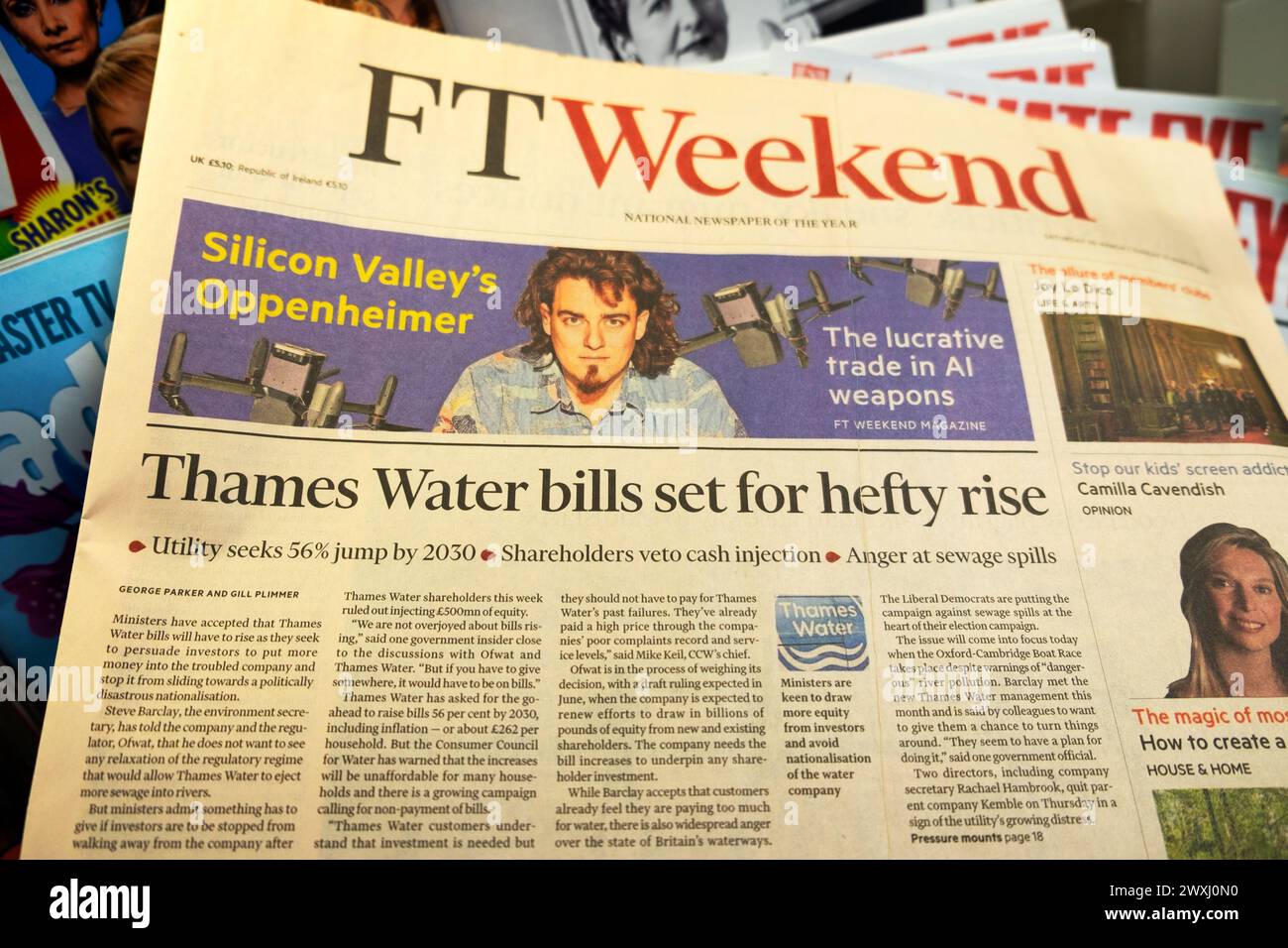 "Thames Water Bill Set for hefty rise" FTWeekend Zeitung Headline die Lebenshaltungskosten für Haushalte artikel 30 März 2024 London England Großbritannien Stockfoto