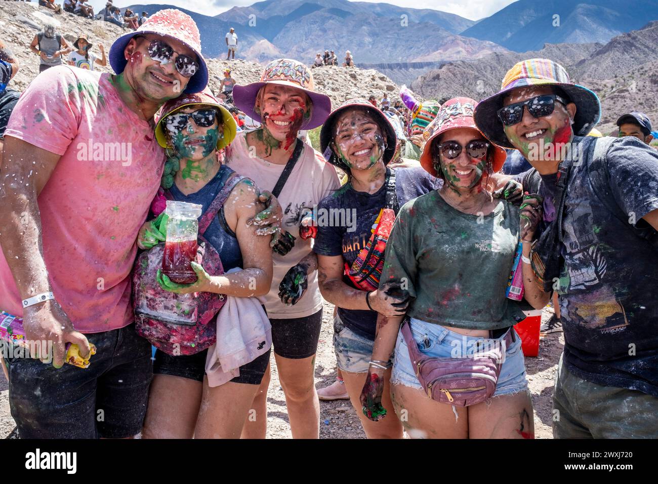 Karnevalsfeiern Beim Jährlichen Karneval In Tilcara, Provinz Jujuy, Argentinien. Stockfoto