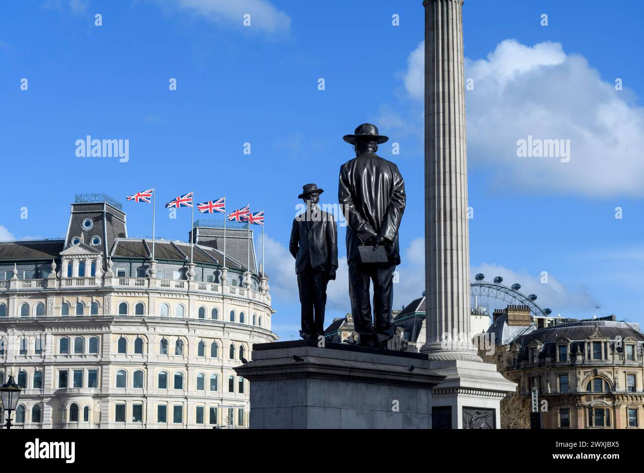 Trafalgar Square London: Baptistenprediger und Afrikanist John Chilembwe und europäischer Missionar John Chorley Skulptur von Samson Kambalu Stockfoto