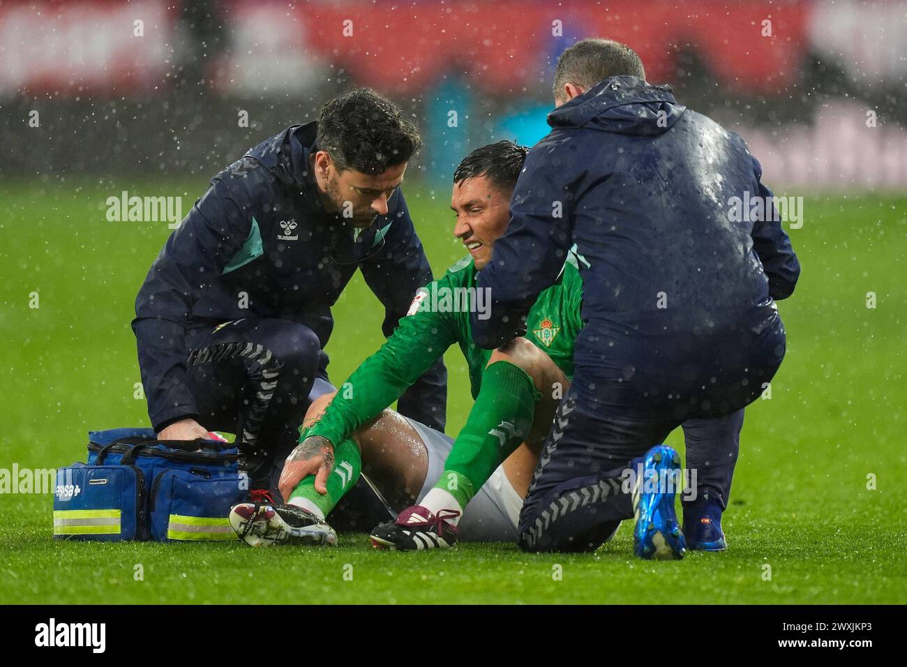 Girona, Spanien. 31. März 2024. Chimy Avila (Real Betis) wird während des Fußballspiels La Liga zwischen Girona FC und Real Betis im Montilivi-Stadion am 31. März 2024 in Girona, Spanien, gezeigt. Foto: Siu Wu Credit: dpa/Alamy Live News Stockfoto