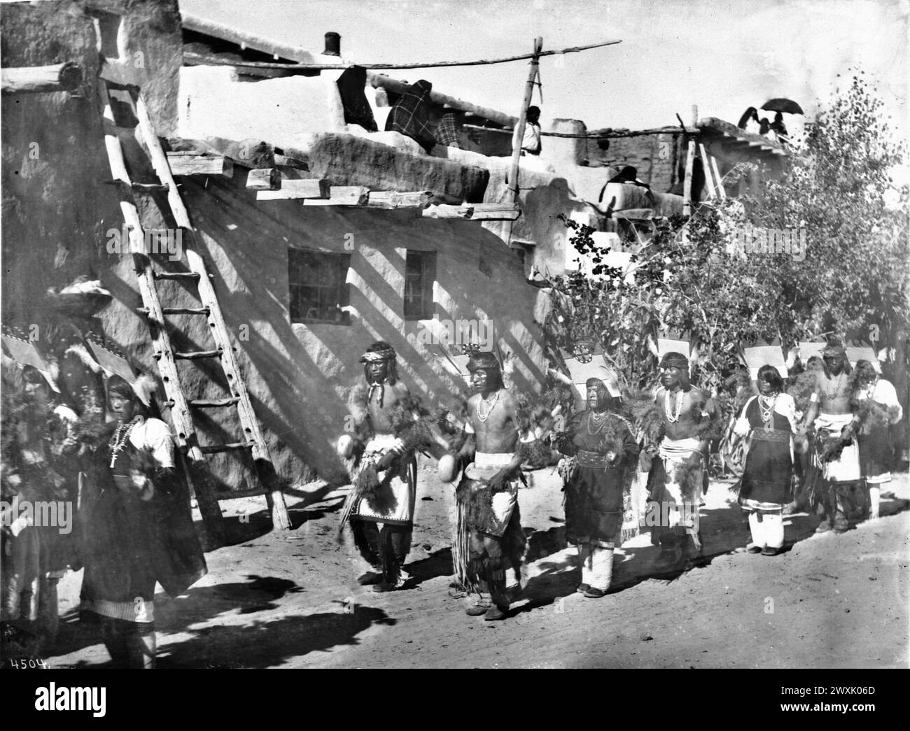 Foto einer Zeremonie der fiesta de San Esteban, Acoma Pueblo, 1886. Stockfoto