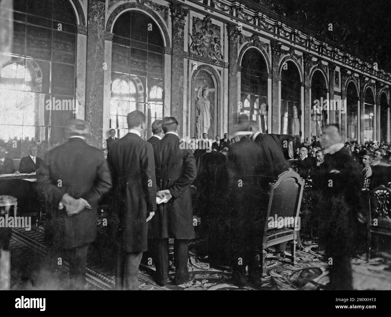 Internationale Vertreter auf der Pariser Friedenskonferenz in der Sitzung ca. 1919 Stockfoto