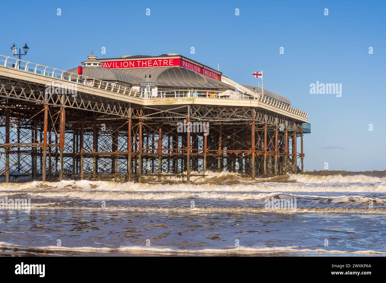 Cromer, Norfolk, England, Großbritannien - 19. November 2022: The Cromer Pier Stockfoto