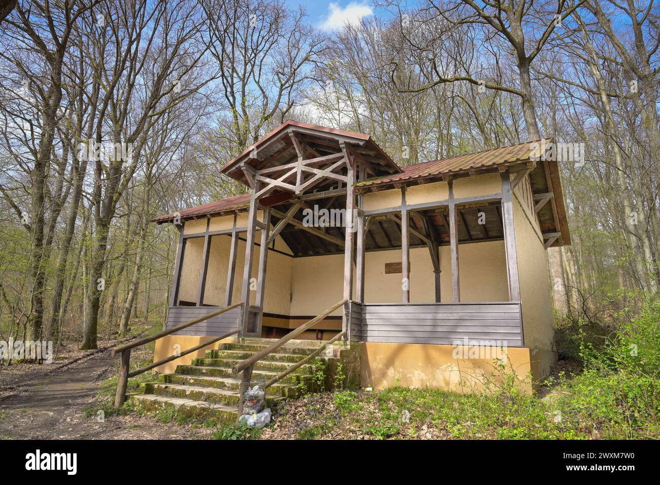 Adolf-Weygandt-Hütte, Schutzhütte, Rabendgrund, Wald, Wiesbaden, Hessen, Deutschland *** Adolf Weygandt Hütte, Schutzhütte, Rabendgrund, Wald, Wiesbaden, Hessen, Deutschland Stockfoto