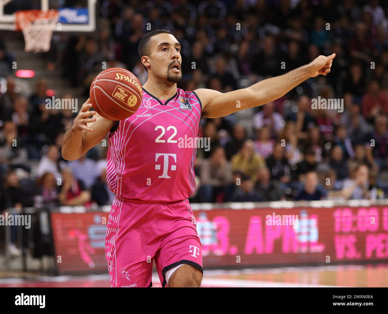 Bonn, Deutschland. 30. März 2024. Noah Kirkwood (Bonn), Telekom Baskets Bonn vs. Rasta Vechta, easyCredit BBL, 25. Spieltag, Bonn, 30.03.2024. Quelle: Jürgen Schwarz/Alamy Live News Stockfoto