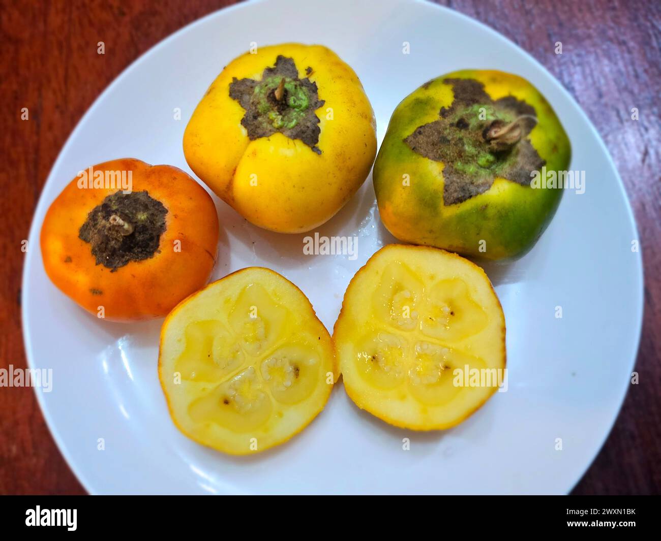 Cocona (Solanum sessiliforum) aus dem peruanischen Regenwald Stockfoto