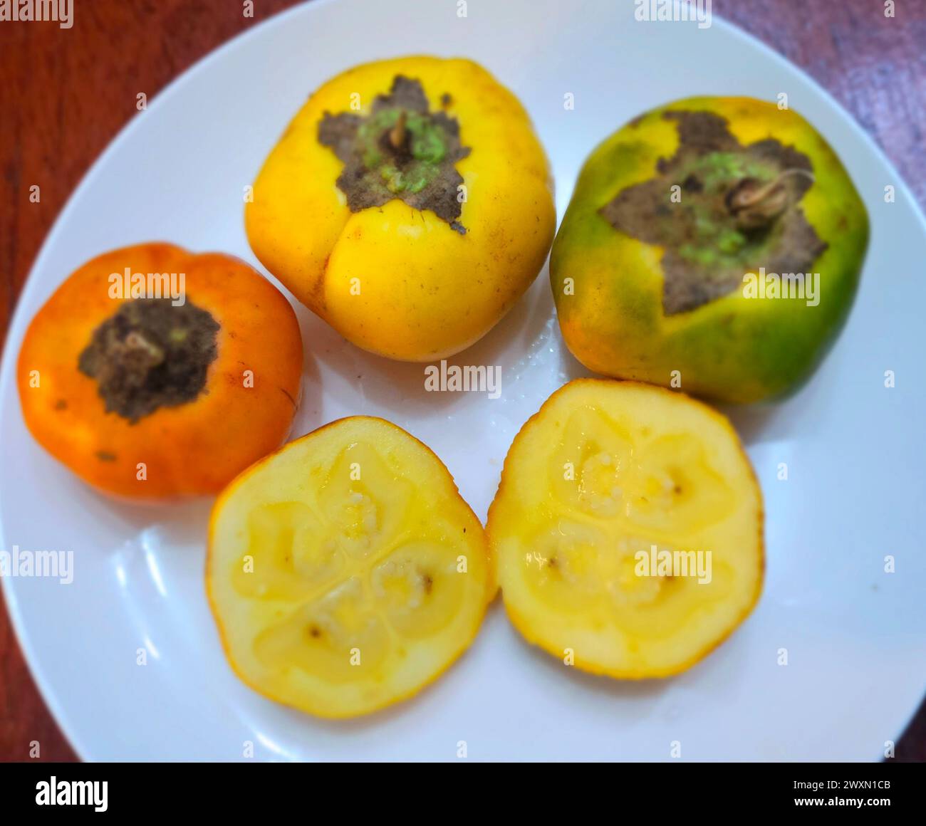 Cocona (Solanum sessiliforum) aus dem peruanischen Regenwald Stockfoto