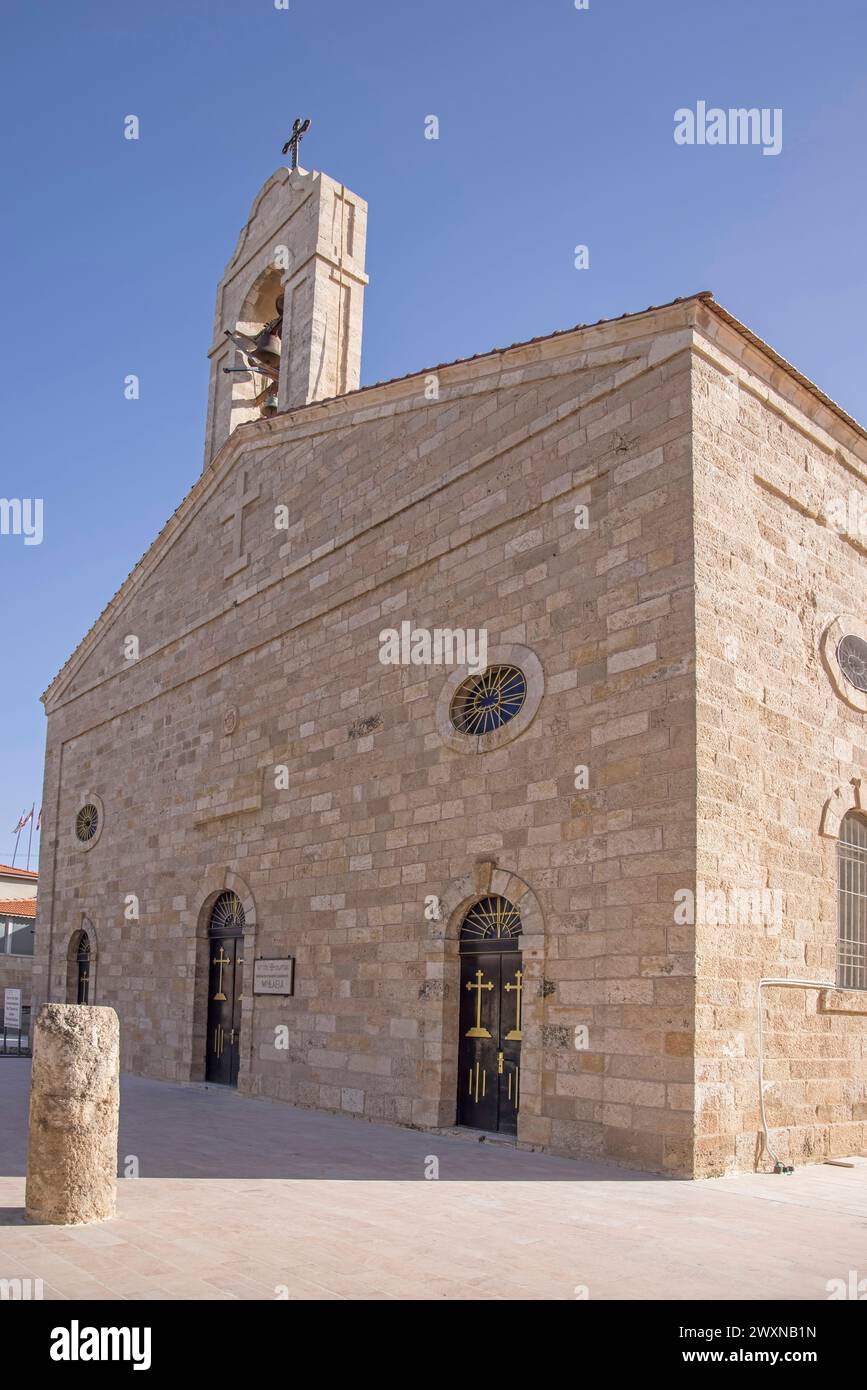 Die orthodoxe Kirche St. Georges beherbergt die berühmte gekachelte Karte der heiligen Länder in madaba jordanien Stockfoto