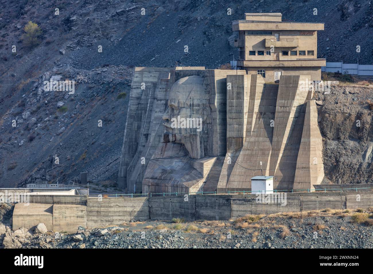 Denkmal für Wladimir Lenin, Kirow Reservoir, 1975, Region Talas, Kirgisistan Stockfoto