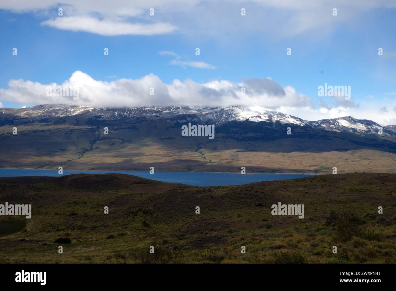 Lago Sarmiento im Nationalpark Torres del Paine bei Puerto Natales in Chile, Südamerika Stockfoto