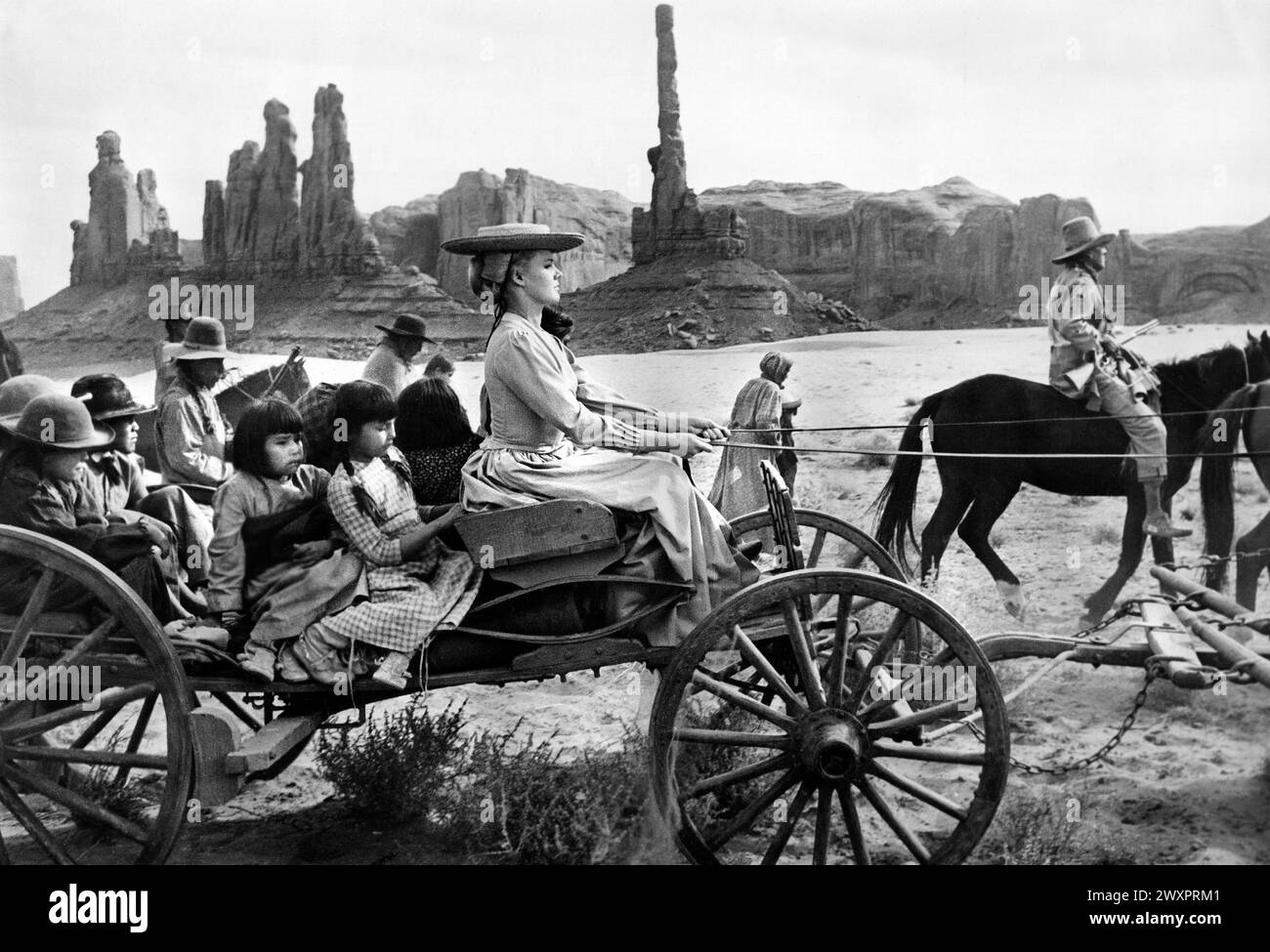 Carroll Baker, am Set des Films „Cheyenne Herbst“, Warner Bros., 1964 Stockfoto