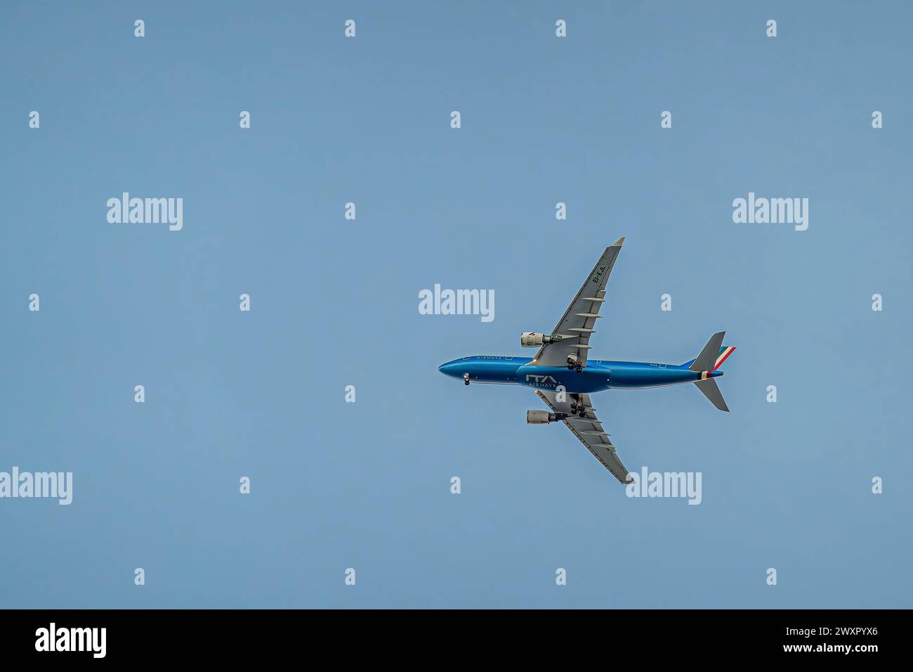 Flug von ITA Airways über Miami, Florida, USA Stockfoto
