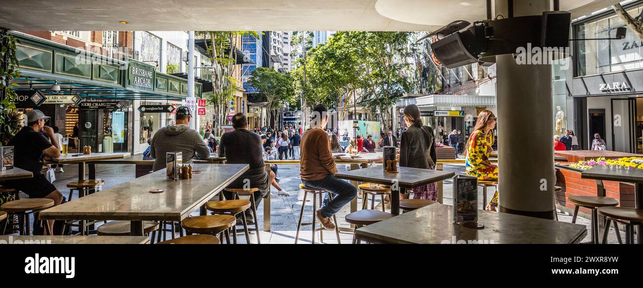 Blick auf die Queen Street Mall vom Jimmy's on the Mall Pub und Restaurant, Brisbane City, Queensland, Australien Stockfoto