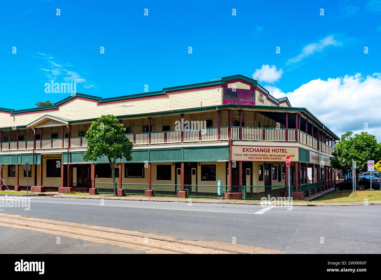 Das 1934–1935 erbaute Daintree Inn (ehemals Exchange Hotel) in Mossman, dem tropischen Norden von Queensland, Australien Stockfoto
