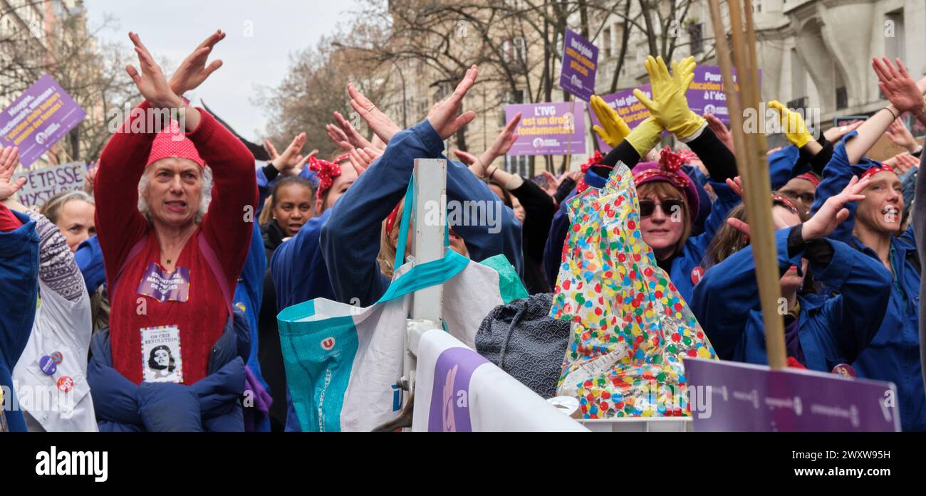 8. märz – Grève féministe. Manifestation à Paris Stockfoto