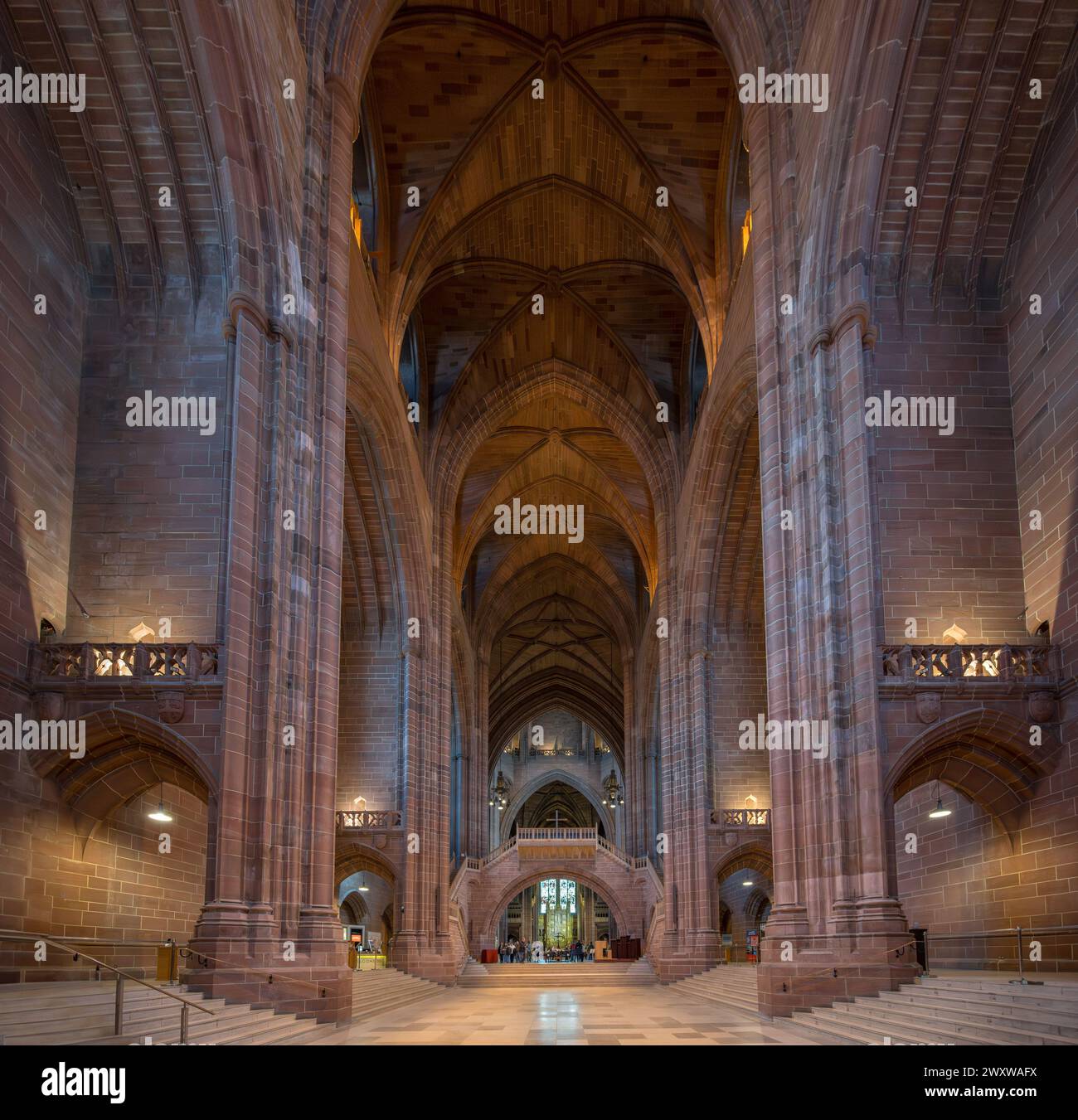 Kirchenschiff der Anglikanischen Kathedrale Liverpool, Liverpool, England, Großbritannien Stockfoto