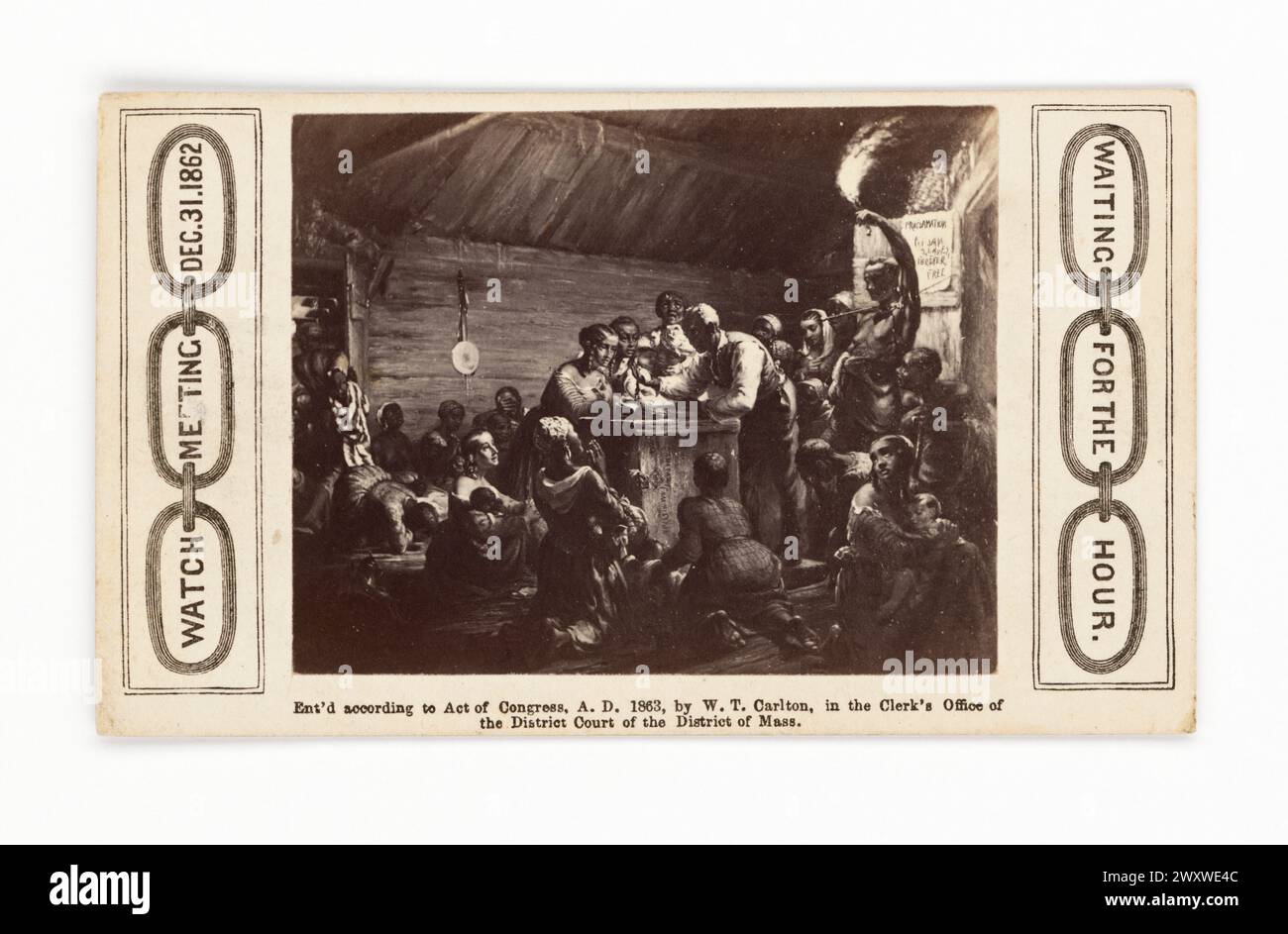 Eine Carte-de-Visite zeigt eine Gruppe von Sklaven, die sich im Fackelschein in einer Kabine treffen, um auf den 1. Januar 1863 zu warten, als die Emanzipationsproklamation veröffentlicht wurde. Auf dem Schild steht 1 Jan-Sklaven für immer frei. Es trägt den Titel in Gliedern of Chain at the Side Waiting for the Hour - Watch Meeting Dez 31, 1862. Von Heard & Mosely, Boston. Stockfoto Eine Carte-de-Visite zeigt eine Gruppe von Sklaven, die sich im Fackelschein in einer Kabine treffen, um auf den 1. Januar 1863 zu warten, als die Emanzipationsproklamation veröffentlicht wurde. Auf dem Schild steht 1 Jan-Sklaven für immer frei. Es trägt den Titel in Gliedern of Chain at the Side Waiting for the Hour - Watch Meeting Dez 31, 1862. Von Heard & Mosely, Boston. Stockfoto