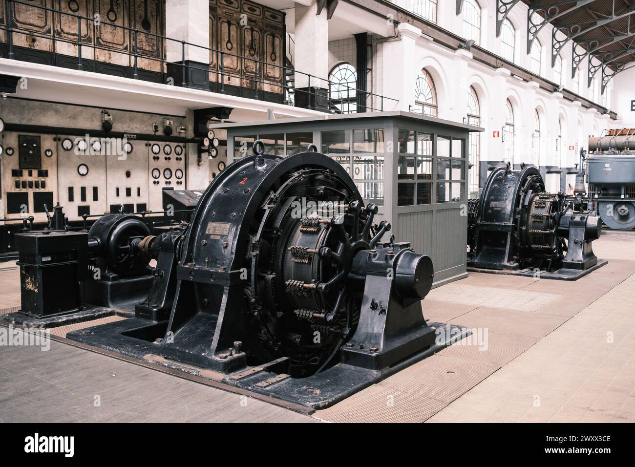 Tram-Museum Von Porto. Museu do Carro Eléctrico. Eine ehemalige Stromstation, die ein Museum beherbergt, das der Geschichte der Straßenbahnen in Porto gewidmet ist. 2. April Stockfoto