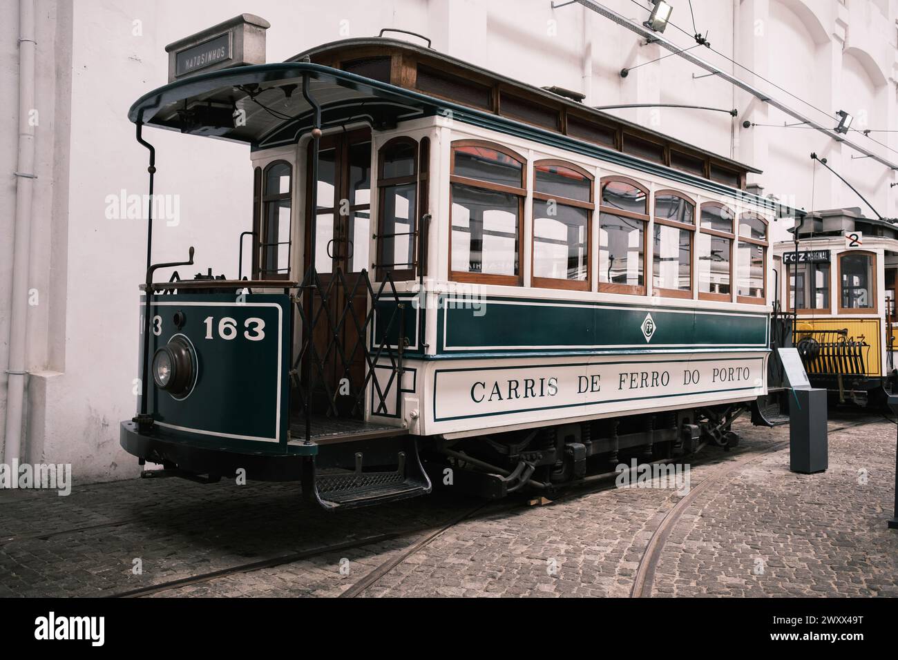Madrid, Spanien. April 2024. Tram-Museum Von Porto. Museu do Carro Eléctrico. Eine ehemalige Stromstation, die ein Museum beherbergt, das der Geschichte der Straßenbahnen in Porto gewidmet ist. April 2024 Portugal (Foto: Oscar Gonzalez/SIPA USA) Credit: SIPA USA/Alamy Live News Stockfoto