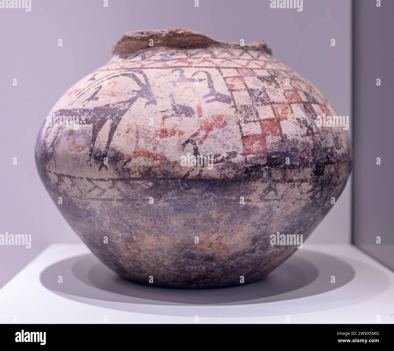 Bemalte Keramik, Archäologiemuseum, Gaziantep, Provinz Gaziantep, Türkei Stockfoto