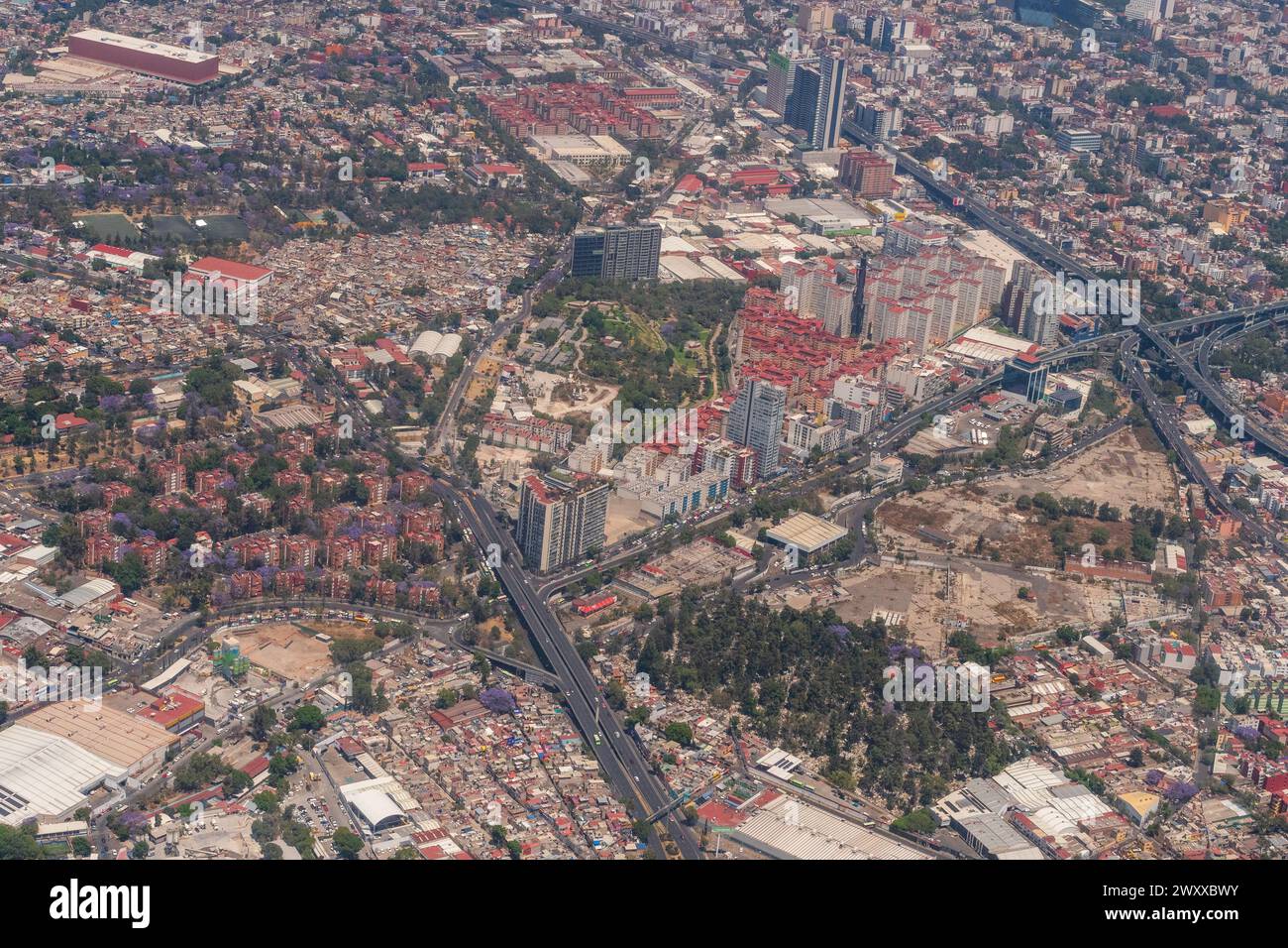 Luftaufnahme von Alvaro, Obregon Borough in Mexico City und San Antonio Park Stockfoto