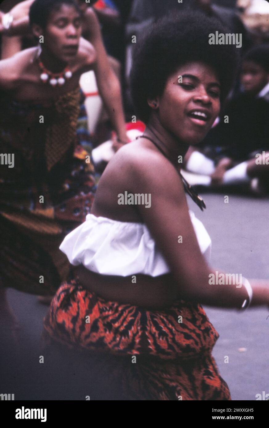 Afro-karibische Tänzer in Fort Greene, 1969, in Clinton und Dekalb Avenues Stockfoto