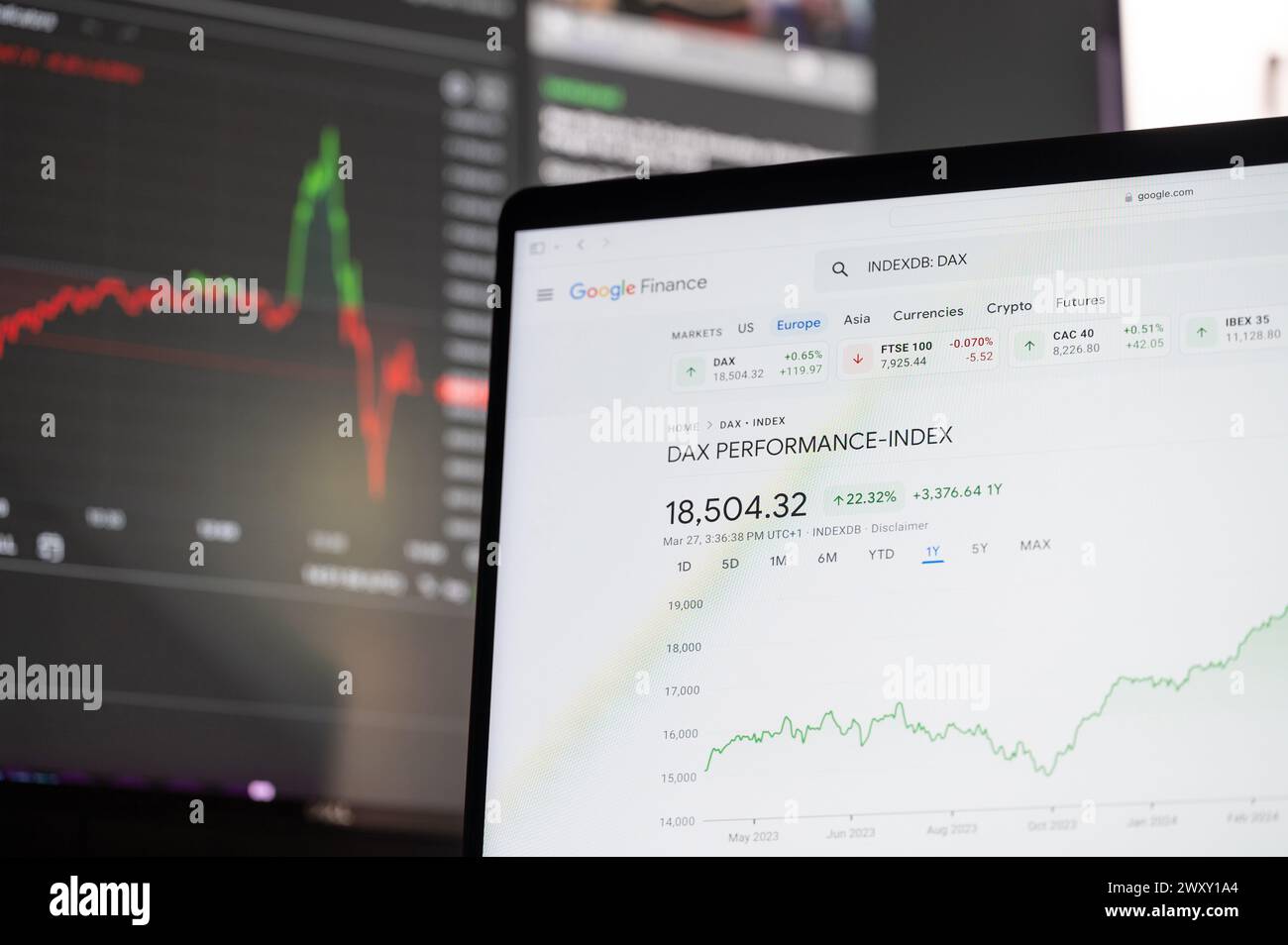 New York, USA - 27. März 2024: DAX-Index auf google Finance-Grafik im Online-Dienst für Laptops Stockfoto