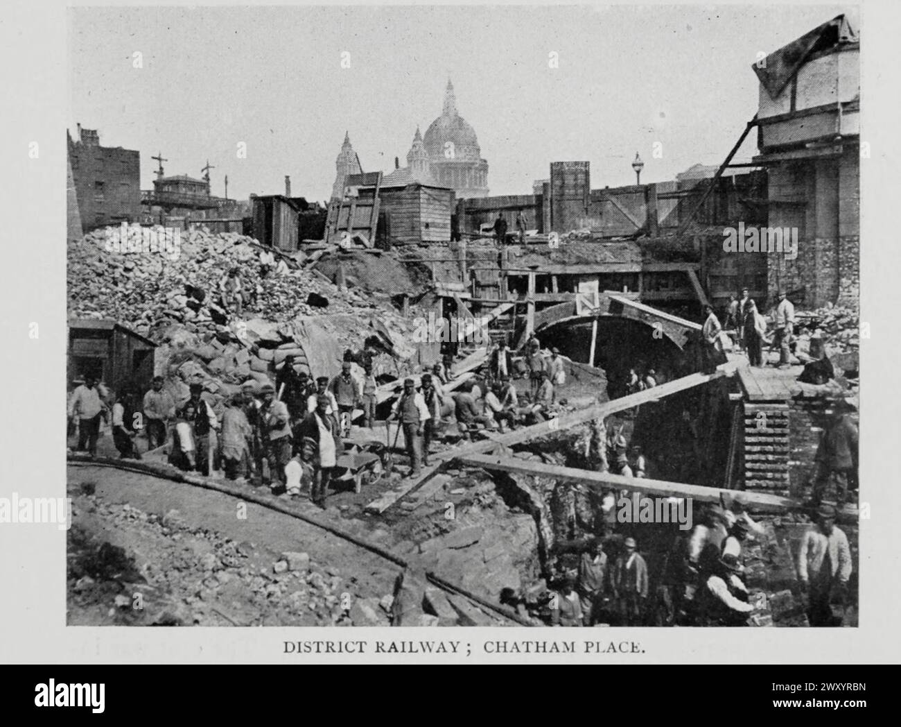 DISTRICT RAILWAY Chatham Place aus dem Artikel THE UNDERGROUND RAILWAYS OF LONDON. Von Frederick E. Cooper, vom Engineering Magazine widmet sich Industrial Progress Band XV 1898 The Engineering Magazine Co Stockfoto