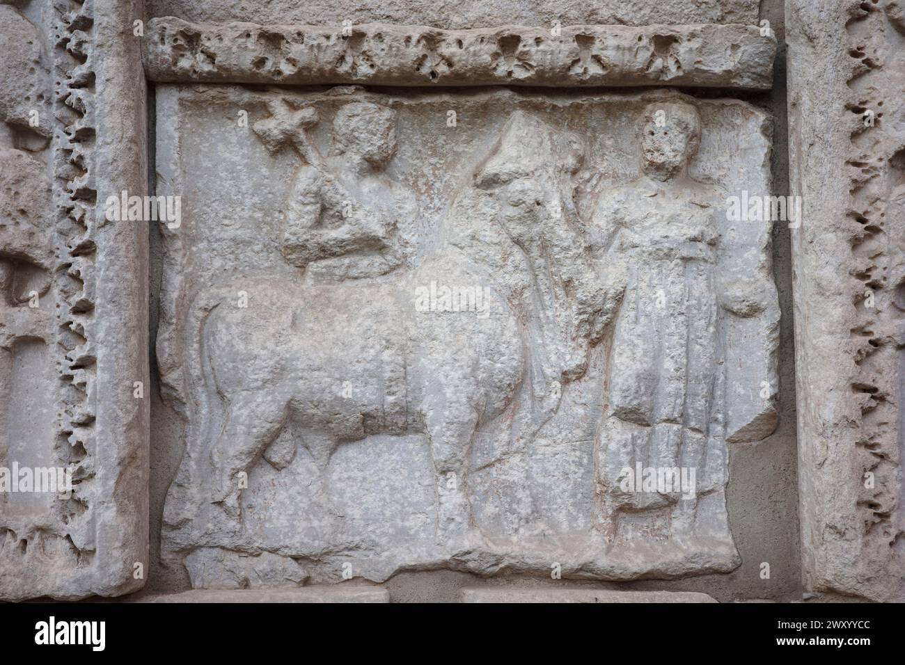 Rom. Italien. Arcus Argentariorum (Arch of the Money-Changers / Arco degli Argentari, 204 n. Chr.). Das Detail zeigt das Opfer eines Stiers. Stockfoto