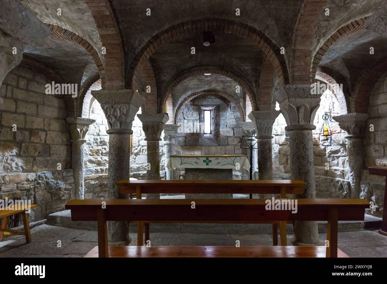 Spanien, Aragon, Ainsa-Sobrarbe: Krypta der Stiftskirche Santa Maria d'Ainsa (11.-12. Jahrhundert) Stockfoto