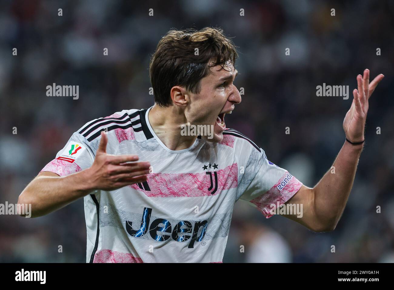 Federico Chiesa von Juventus FC reagiert auf das Halbfinale des 1. Leg Football-Spiels zwischen Juventus FC und SS Lazio im Allianz Stadium 2023/24. ENDNOTE : Juventus 2 | 0 Lazio (Foto: Fabrizio Carabelli / SOPA Images/SIPA USA) Stockfoto