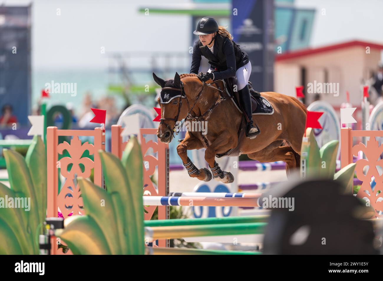 Miami Beach, USA - 3. April 2024. Eröffnungstag der Longines Global Champions League am Strand in Miami. Mark Spowart/Atlas Media Kanada. Stockfoto