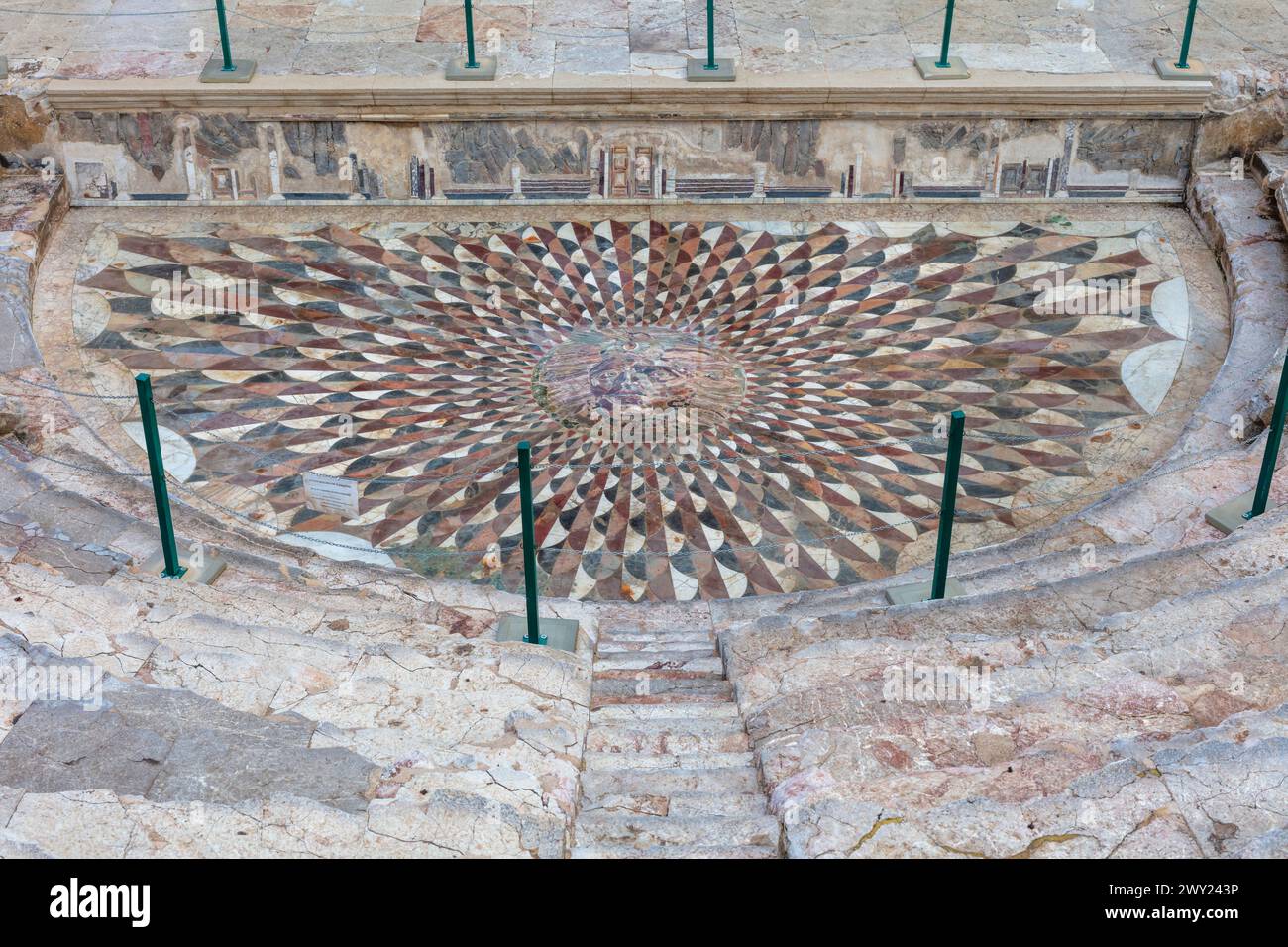Medusa-Kopfmosaik in Odeon, 2. Jahrhundert, Cibyra, Kibyra, Golhisar, Provinz Burdur, Türkei Stockfoto