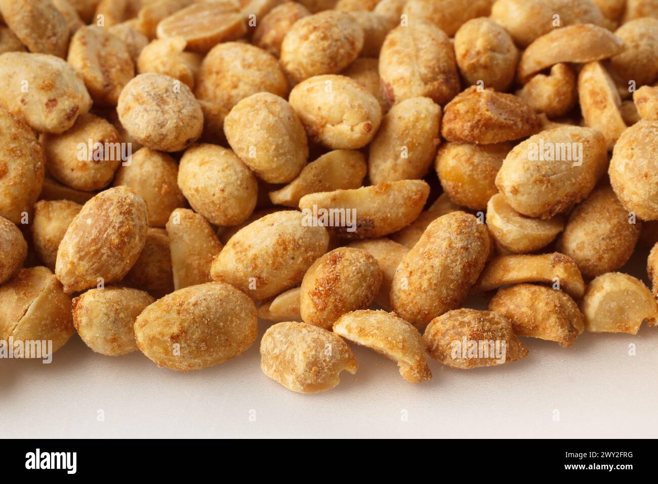 Nahaufnahme trocken gerösteter Erdnüsse Stockfoto