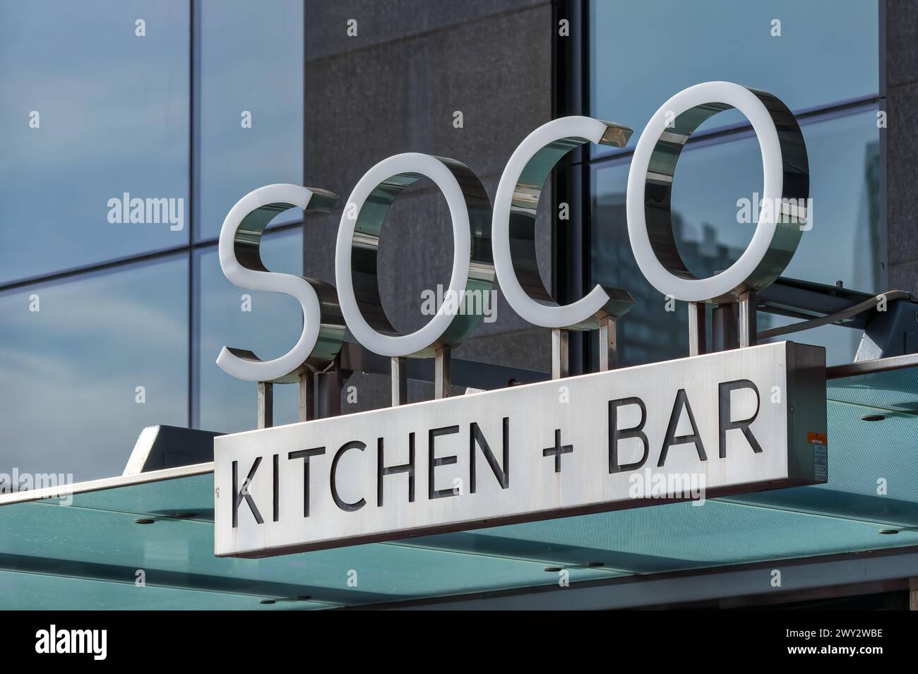 Schild für Soco Kitchen and Bar, Toronto, Kanada Stockfoto