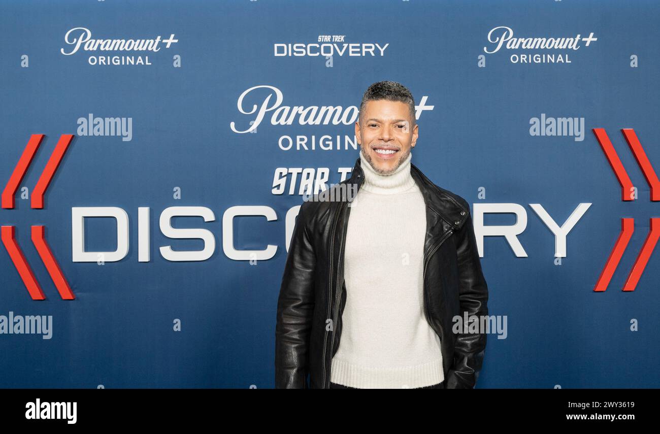 New York, USA. April 2024. Wilson Cruz nimmt am 3. April 2024 an der Premiere der Star Trek: Discovery Final Season am AMC Lincoln Square in New York Teil. (Foto: Lev Radin/SIPA USA) Credit: SIPA USA/Alamy Live News Stockfoto