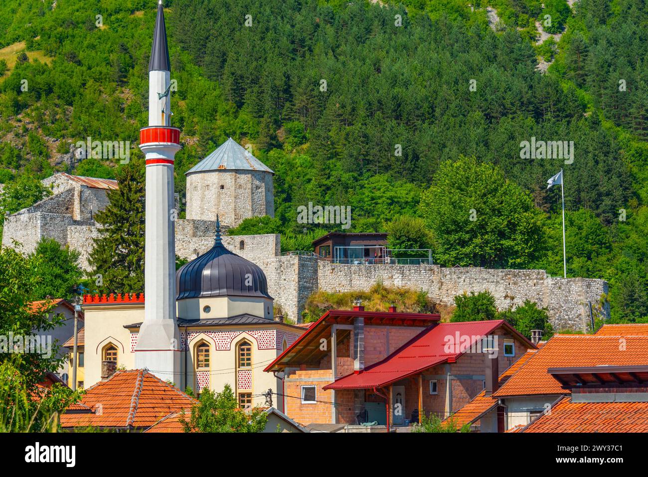 Alte Moschee in der bosnischen Stadt Travnik Stockfoto