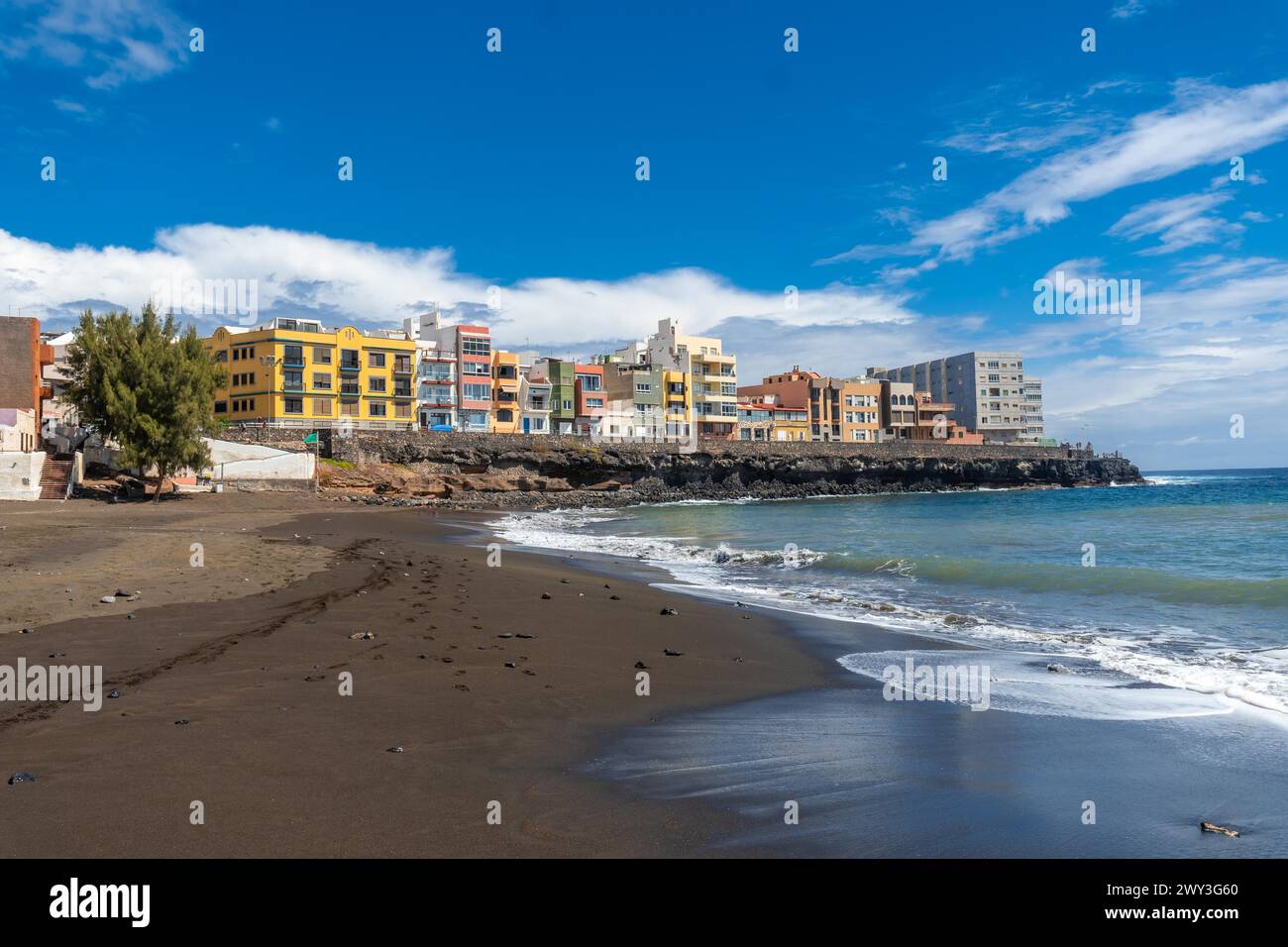 Panoramablick auf den wunderschönen Strand von La Garita (Telde), Gran Canaria, Kanarische Inseln Stockfoto