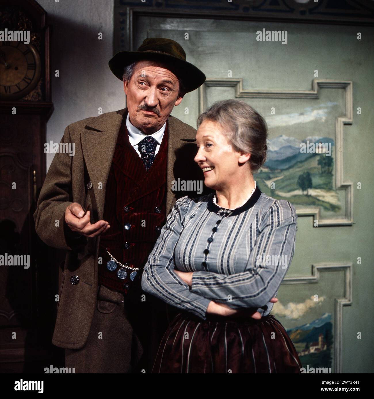 Heirat auf Befehl, Volkstheaterstück, Deutschland 1975, Regie: Kurt Wilhelm, Darsteller: Hans Stadtmüller, Erni Singerl Stockfoto