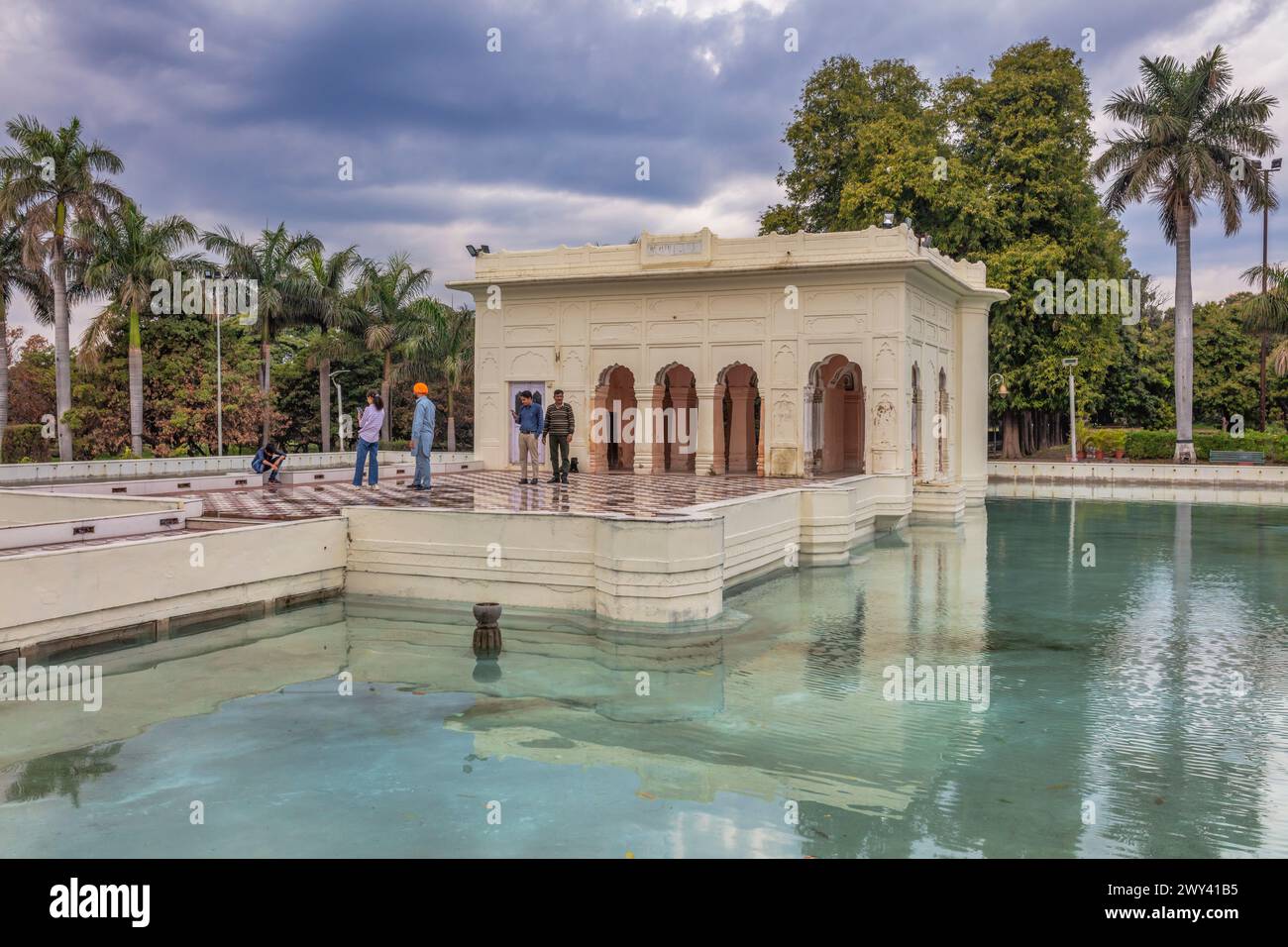 Jal Mahal, Yadavindra Gardens, Pinjore Gardens, Haryana, Indien Stockfoto