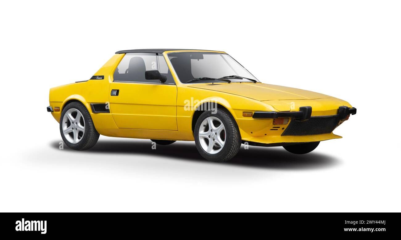 Fiat X1/9 klassischer Sportwagen isoliert auf weißem Hintergrund Stockfoto