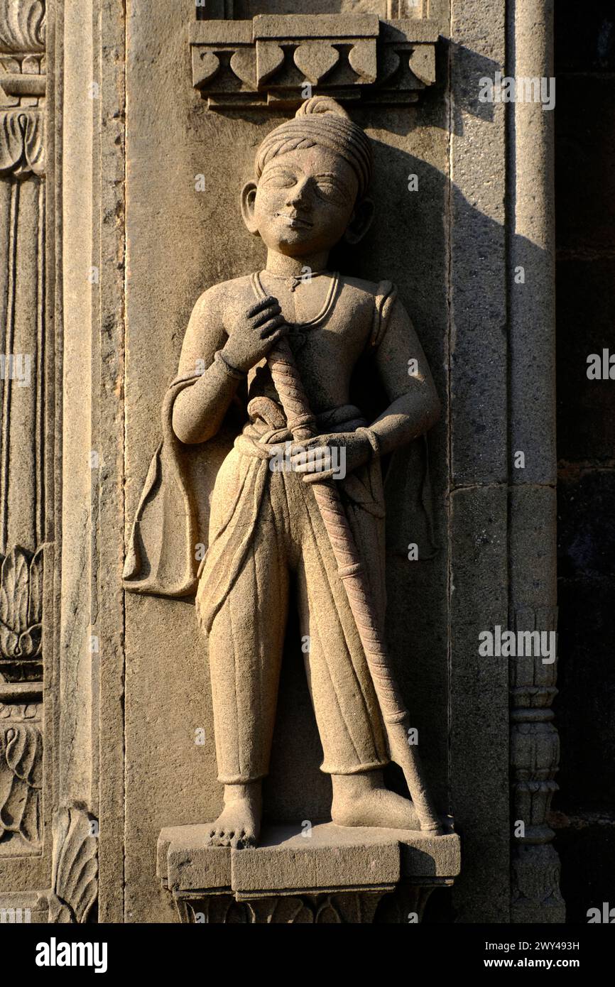 Blick auf das Maheshwar Fort (Ahilya Fort), Maharani Ahilyabai Holkar regierte hier von 1765 bis 1796 und baute Ahilya Wada, ihre persönlichen Wohnsitze, dies Stockfoto