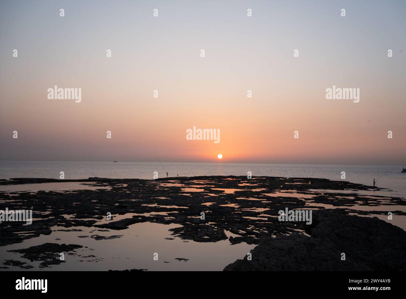 Sonnenuntergang im Hafen von Byblos, Libanon Stockfoto
